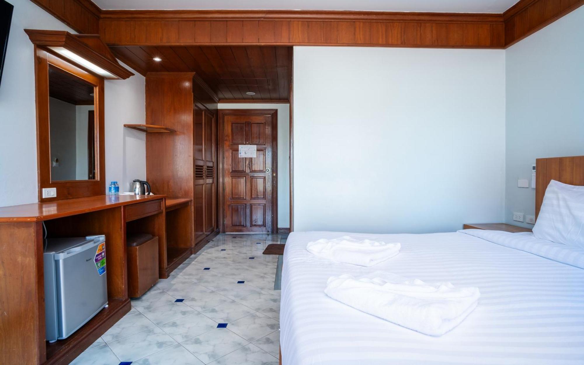 Gp House Phuket Patong Beach Εξωτερικό φωτογραφία